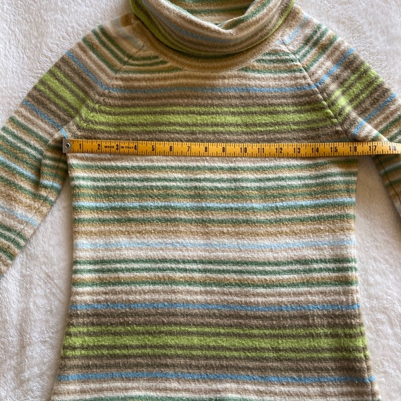 Gap Stretch Turtleneck Size M - Picture 6 of 11